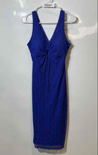 Load image into Gallery viewer, Guess Womens Blue Sleeveless Collarless Back Zipper Keyhole Sheath Dress Size 4
