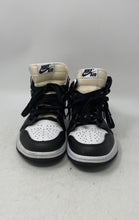 Load image into Gallery viewer, Nike Womens Air Jordan 1 Retro 555088-010 Black White Sneaker Shoes Size 6.5
