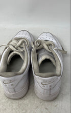 Load image into Gallery viewer, Nike Womens Air Force 1 '07 Low White Lace-Up Sneaker Shoes Size 7.5
