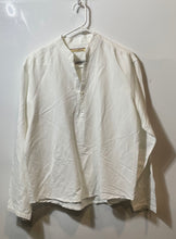 Load image into Gallery viewer, Havanera Mens White Collared Regular Fit Long Sleeve Button-Up Shirt Size M
