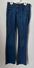 Load image into Gallery viewer, Guess Womens Blue Denim Dark Wash Stretch Mid Rise Bootcut Leg Jeans Size 28
