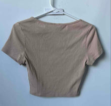 Load image into Gallery viewer, H&amp;M Womens Beige Ribbed Short Sleeve Square Neck Regular Fit Cropped Top Size S
