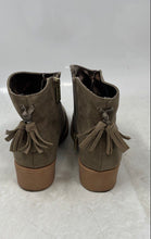Load image into Gallery viewer, Kenneth Cole Girls Downtown Gabby Brown Faux Suede Whipstitch Ankle Boots Size 1

