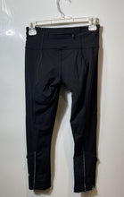 Load image into Gallery viewer, Lululemon Womens Black Elastic Waist Ankle Zip Pull-On Cropped Legging Size 4

