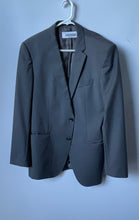 Load image into Gallery viewer, Hugo Boss Reda Mens Gray Super 110 Long Sleeve Two-Button Blazer Size 40R
