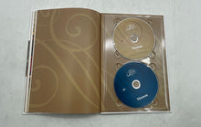 Load image into Gallery viewer, This Is Opera Manon By J. Massenet Book CD And DVD Set Spanish Version
