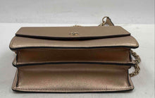 Load image into Gallery viewer, Authentic Tory Burch Womens Metallic Pink Crossbody Bag Stained Interior Worn
