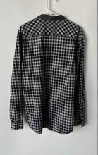 Load image into Gallery viewer, Guess Mens Black Plaid Cotton Long Sleeve Collared Pockets Button-Up Shirt Sz XL
