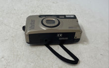 Load image into Gallery viewer, Vivitar 520MZ Quartz Date Compact Silver-Tone Super Macro Film Camera Not Tested
