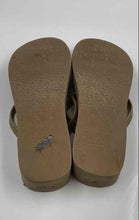 Load image into Gallery viewer, Authentic Tory Burch Womens Beige Wedge Heel Flip Flop Sandals Size 6-7 Worn
