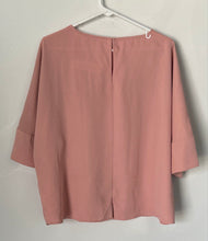 Load image into Gallery viewer, Express Womens Pink Round Neck 3/4 Sleeve Pullover Blouse Top Size Large
