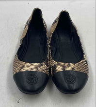 Load image into Gallery viewer, Authentic Tory Burch Womens Beige Black Animal Print Ballet Flats Size 9M
