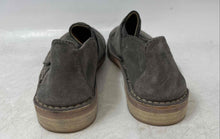 Load image into Gallery viewer, Vince Womens Gray Suede Low Top Round Toe Slip-On Oxford Shoes Size 5 M
