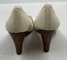 Load image into Gallery viewer, Authentic Tory Burch Womens Ambrose Cream Leather Wedge Pump Heels Size 7M Worn
