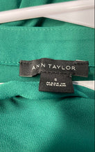 Load image into Gallery viewer, Ann Taylor Womens Green Long Sleeve V-Neck Pleated Front Blouse Top Size Small
