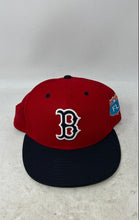 Load image into Gallery viewer, New Era 59Fifty Mens Black Red MLB Boston Red Sox Baseball Cap Size 7 1/4
