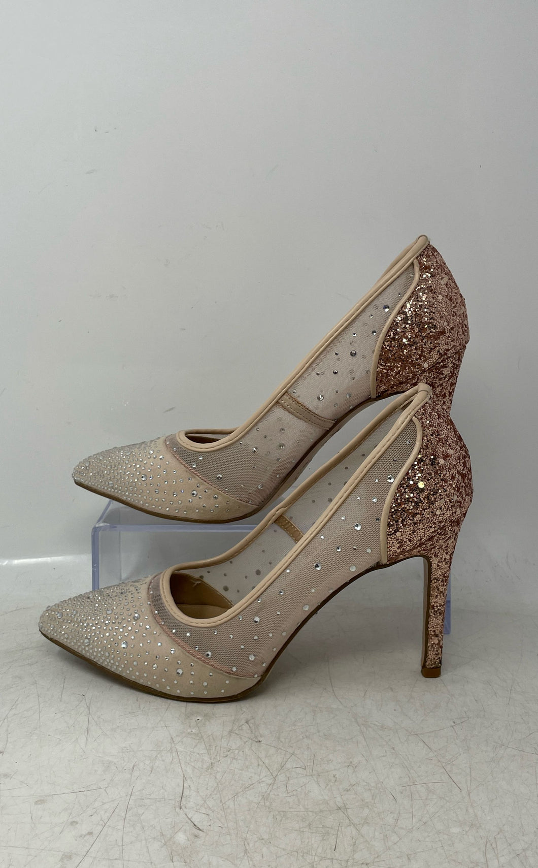 BCBGeneration Womens Hivana Pink Glitter Studded High Pump Heels Size 7.5M