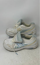 Load image into Gallery viewer, New Balance Womens 847 V2 WW8477WT2 White Blue Running Shoes Sz 8.5D No Insoles
