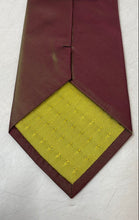 Load image into Gallery viewer, Angelino Mens Burgundy Silk Adjustable Keeper Loop Pointed Tie
