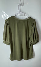 Load image into Gallery viewer, Calvin Klein Womens Green 3/4 Sleeve V-Neck Blouse Top Size Small
