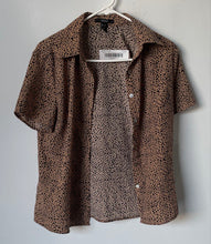 Load image into Gallery viewer, Forever 21 Womens Brown Black Leopard Print Button-Up Shirt Size Small
