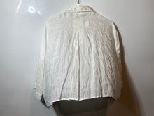 Load image into Gallery viewer, H&amp;M Womens White Linen Short Sleeve Button Front Cropped Button-Up Shirt Size M

