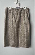 Load image into Gallery viewer, Alfani Womens Multicolor Printed Back-Zip Straight &amp; Pencil Skirt Size 2
