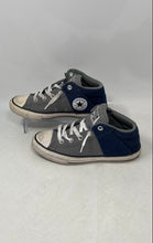 Load image into Gallery viewer, Converse Boys Chuck Taylor All Star Axel 665357F Multicolor Sneaker Shoes Size 3
