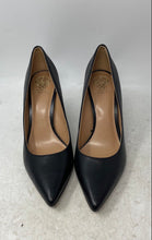 Load image into Gallery viewer, Vince Camuto Womens Ableen Black Block Heel Pump Heels Size 10M
