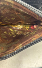 Load image into Gallery viewer, Brighton Womens Twister Black Croc Leather Double Strap Zipper Crossbody Bag
