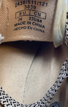 Load image into Gallery viewer, Zara Womens Beige Canvas Cap-Toe Lace-Up Platform Sneakers Shoes Size EU 36
