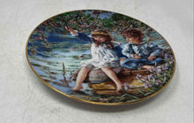 Load image into Gallery viewer, Reco Collection Multicolor Hearts &amp; Flowers Patience Sandra Kuck Collector Plate
