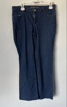 Load image into Gallery viewer, Michael Kors Womens Blue Denim Medium Wash Regular Fit Bootcut Leg Jeans Size 8
