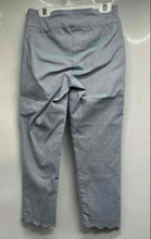 Load image into Gallery viewer, Van Heusen Womens Light Blue Stretch Extensible Cropped Pants Size 0
