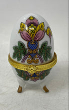 Load image into Gallery viewer, Mini White Floral Print Ceramic Tri-Footed Egg Shaped Jewelry Box
