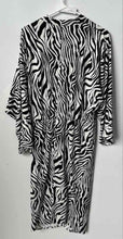 Load image into Gallery viewer, AX Paris Womens Black White Zebra Print Long Sleeve Midi Blouson Dress Size 16
