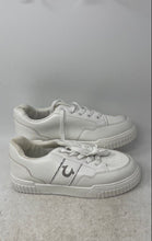 Load image into Gallery viewer, True Religion Womens Sarahi White Low Top Lace-Up Sneaker Shoes Size 10
