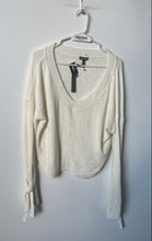 Load image into Gallery viewer, Express Womens White Long Sleeve Pullover Sweater Size Medium With Tag
