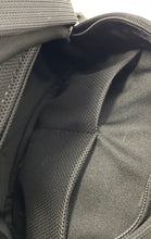 Load image into Gallery viewer, Beats By Dr. Dre Black Zipper Headphones Carrying Case Pouch With USB-C Cable
