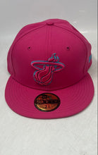 Load image into Gallery viewer, Lot Of Assorted 4 Pcs Mens Multicolor Adjustable Designer Snapback Cap
