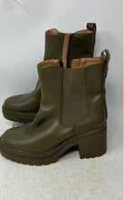 Load image into Gallery viewer, Sam &amp; Libby Womens Camila Green Block Heel Side Zip Ankle Chelsea Boots Size 9
