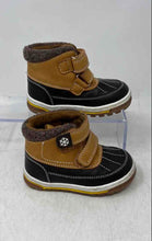 Load image into Gallery viewer, Apakowa Toddler Kids Brown Leather Round Toe Hook And Loop Snow Boots Size EU 21
