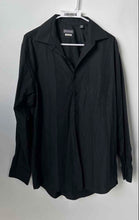 Load image into Gallery viewer, Van Heusen Mens Black Long Sleeve Regular Fit Wrinkle Free Dress Shirt Size L
