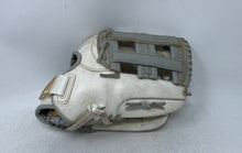 Load image into Gallery viewer, Franklin Unisex Field Master White Hand-Formed Pocket Fastpitch Softball Glove
