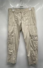 Load image into Gallery viewer, Calvin Klein Jeans Womens Beige Flat Front Straight Leg Cargo Pants Size 8
