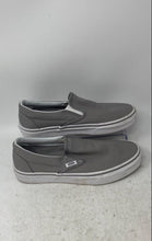 Load image into Gallery viewer, Vans Unisex Classic 721356 Gray Low Top Slip-On Sneaker Shoes Size M 6 W 7.5
