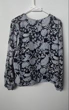 Load image into Gallery viewer, Tommy Hilfiger Womens Blue Floral Long Sleeve Back-Zip Blouse Top Size M
