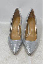 Load image into Gallery viewer, Michael Kors Womens Flex Silver Snakeskin Leather Pointed Toe Pump Heels Size 7M
