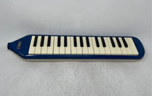 Load image into Gallery viewer, Yamaha P-32B Blue White 32 Keys Portable Pianica Melodica Not Tested
