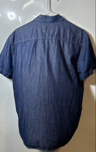 Load image into Gallery viewer, Guess Mens Blue Cotton Slim Fit Spread Collar Short Sleeve Button-Up Shirt Sz M
